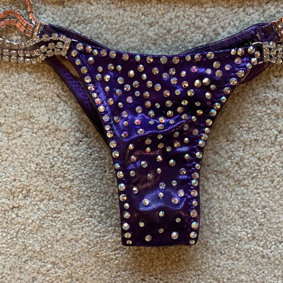 Ravish Sands Custom Competition Bikini - Picture 5 of 8